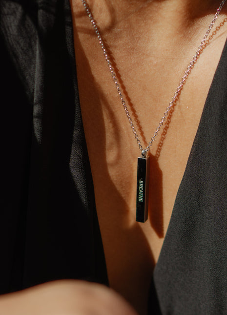 BREATHE | Necklace in silver