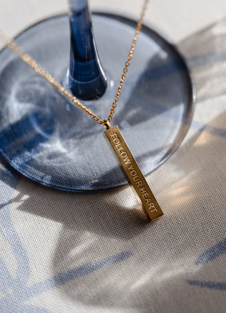 FOLLOW YOUR HEART | Necklace in gold
